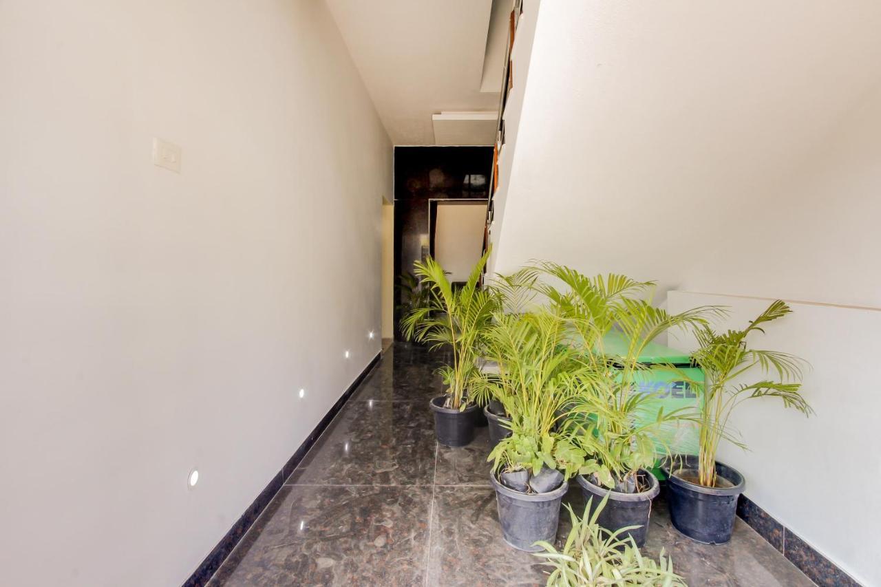 Oyo 69625 Mayuraa Residency Hotel Kumbakonam Exterior photo